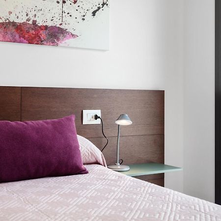 Double D House Bed and Breakfast Όλμπια Εξωτερικό φωτογραφία