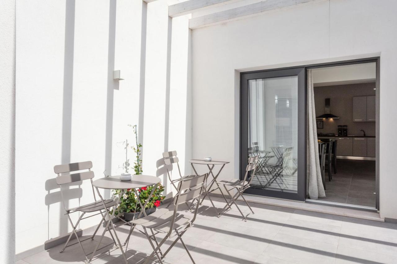 Double D House Bed and Breakfast Όλμπια Εξωτερικό φωτογραφία