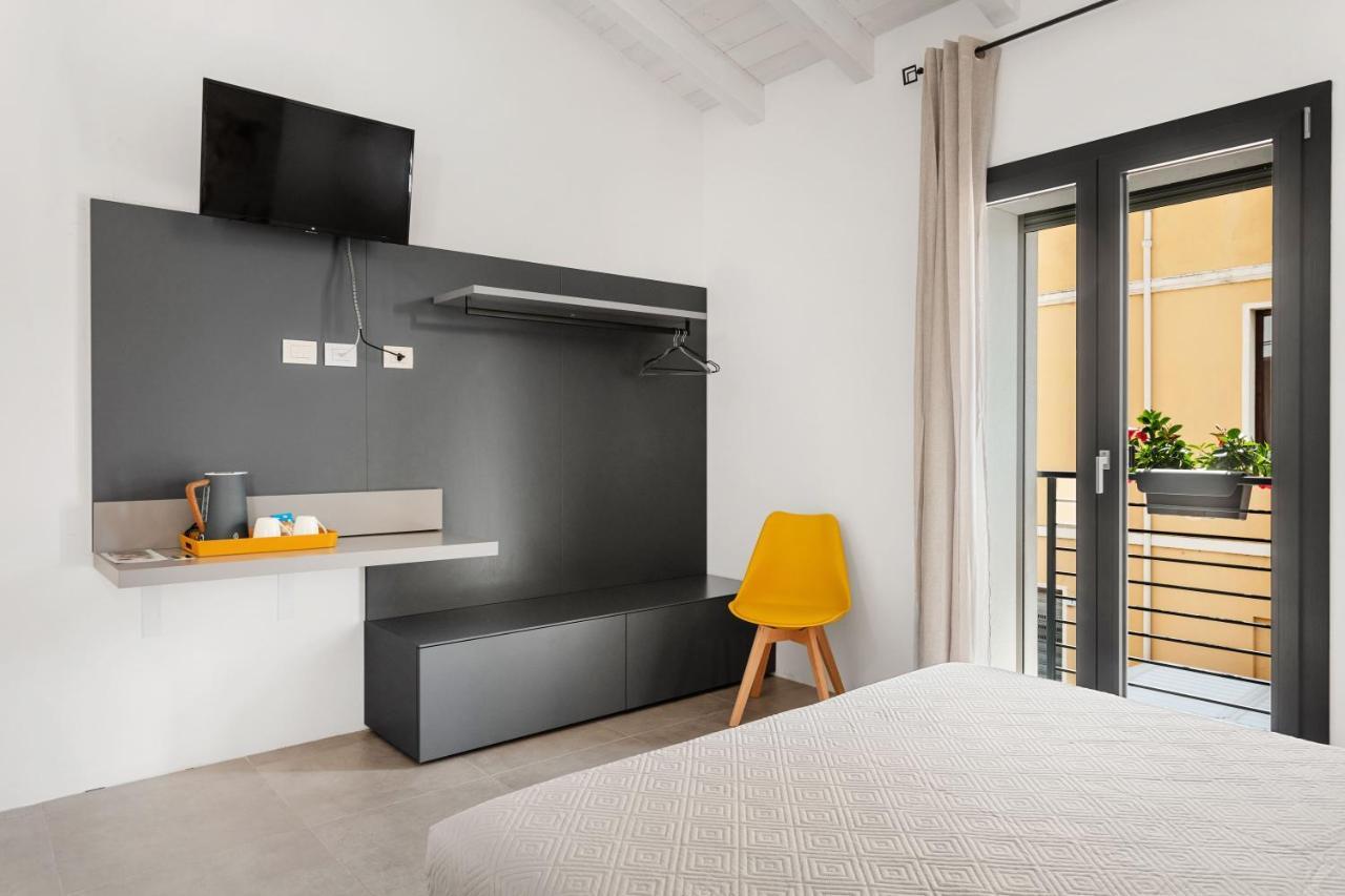 Double D House Bed and Breakfast Όλμπια Εξωτερικό φωτογραφία