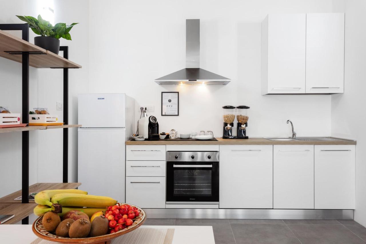 Double D House Bed and Breakfast Όλμπια Εξωτερικό φωτογραφία