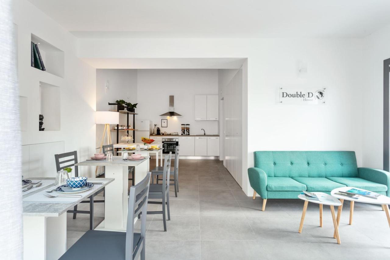 Double D House Bed and Breakfast Όλμπια Εξωτερικό φωτογραφία