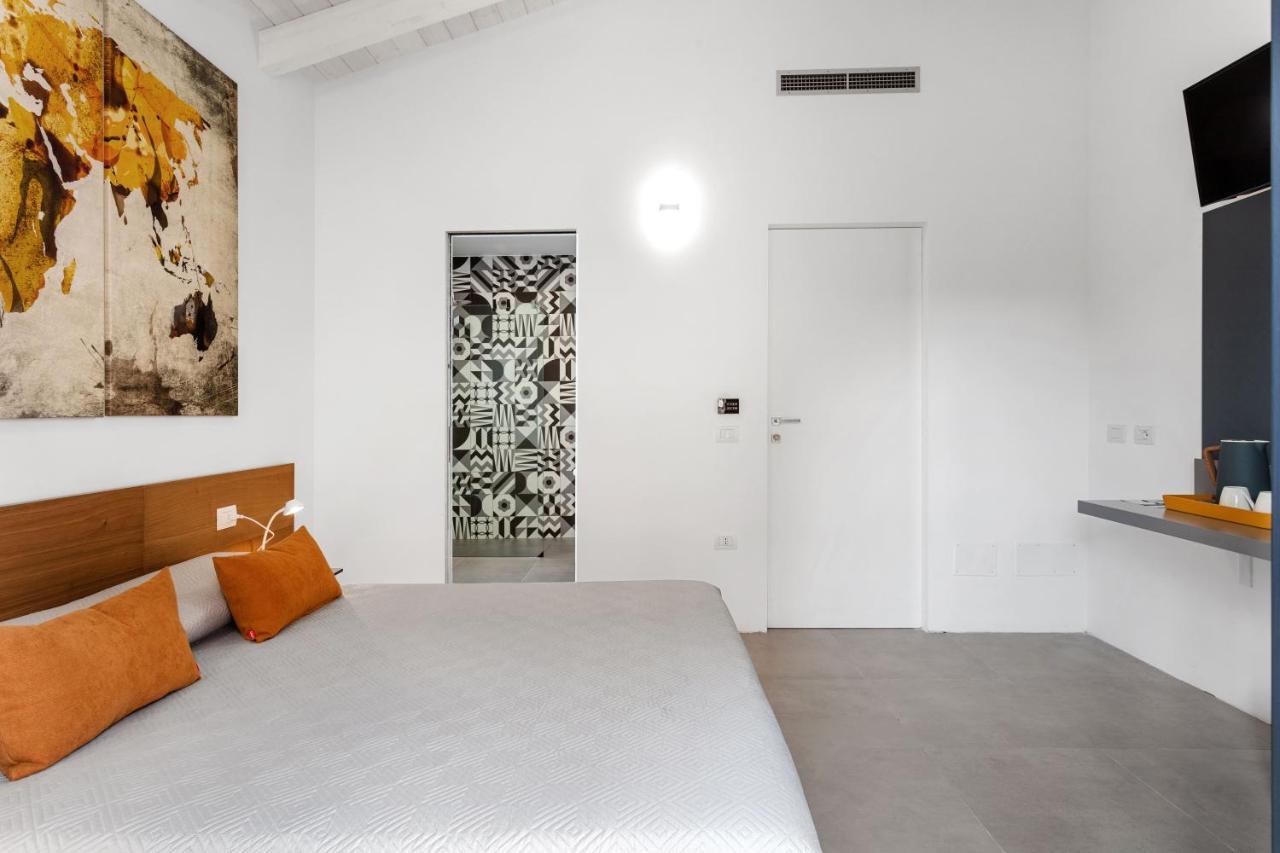 Double D House Bed and Breakfast Όλμπια Εξωτερικό φωτογραφία