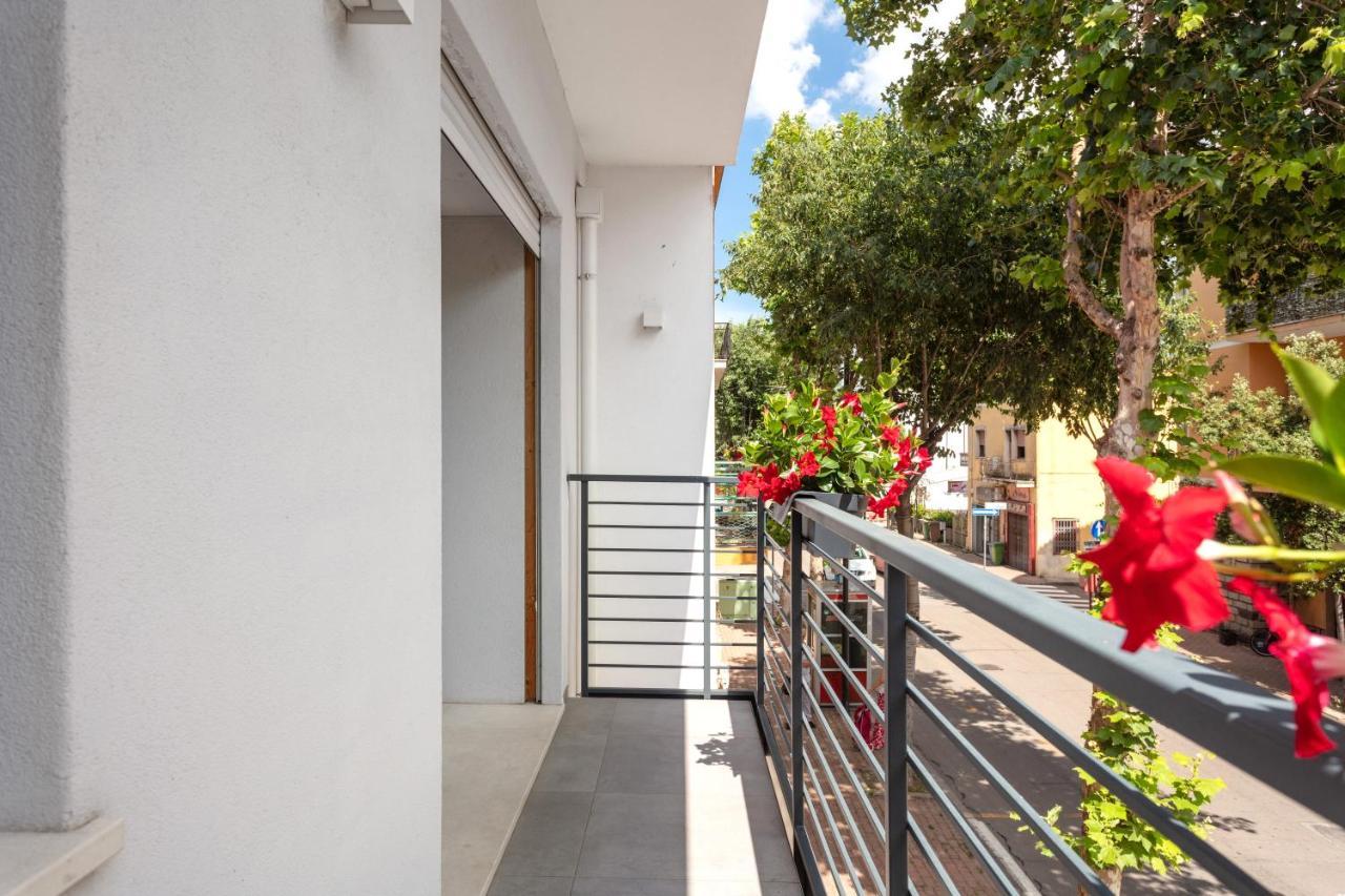 Double D House Bed and Breakfast Όλμπια Εξωτερικό φωτογραφία