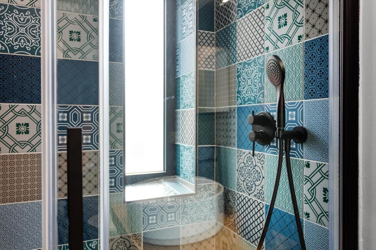 Double D House Bed and Breakfast Όλμπια Εξωτερικό φωτογραφία